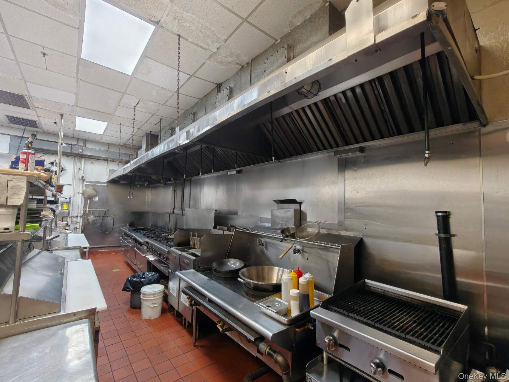 Commercial Sale in Huntington 4