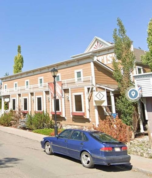 upper-front-508 First Street W, Cochrane, AB, T4C1B1 | Card Image