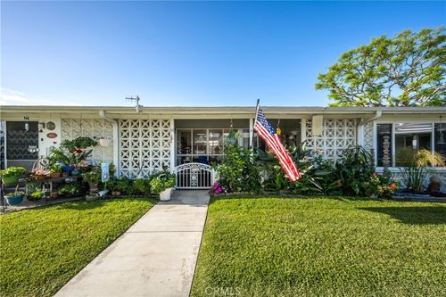 apt-64h-13961 El Dorado Dr, Seal Beach, CA, 90740-4821 | Card Image