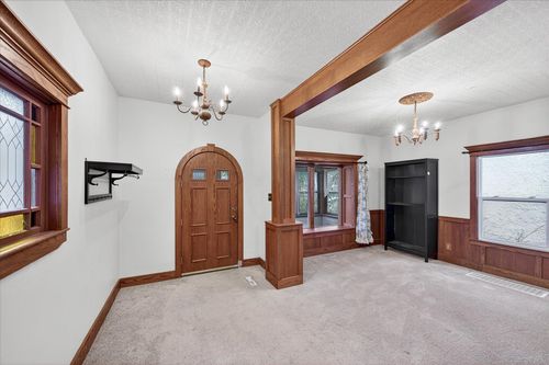 1039 Argyle St, Saint Paul, MN, 55103-1203 | Card Image