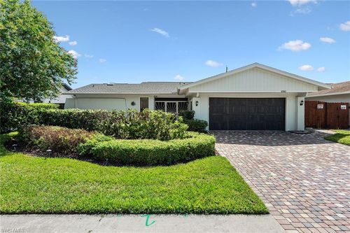 4980 Napoli Dr, NAPLES, FL, 34103-8954 | Card Image