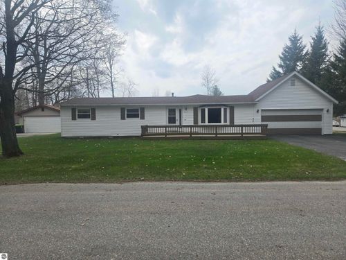 707 Sawyer St, East Tawas, MI, 48730-1225 | Card Image