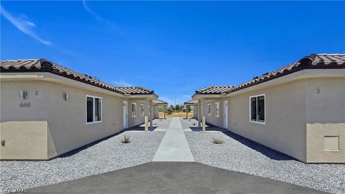 660 San Lorenzo St, Pahrump, NV, 89048-6116 | Card Image