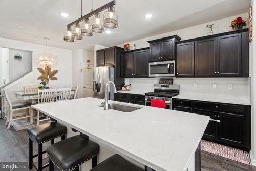 5 Roberta Way, MEDFORD, NJ, 08055-9622 | Card Image