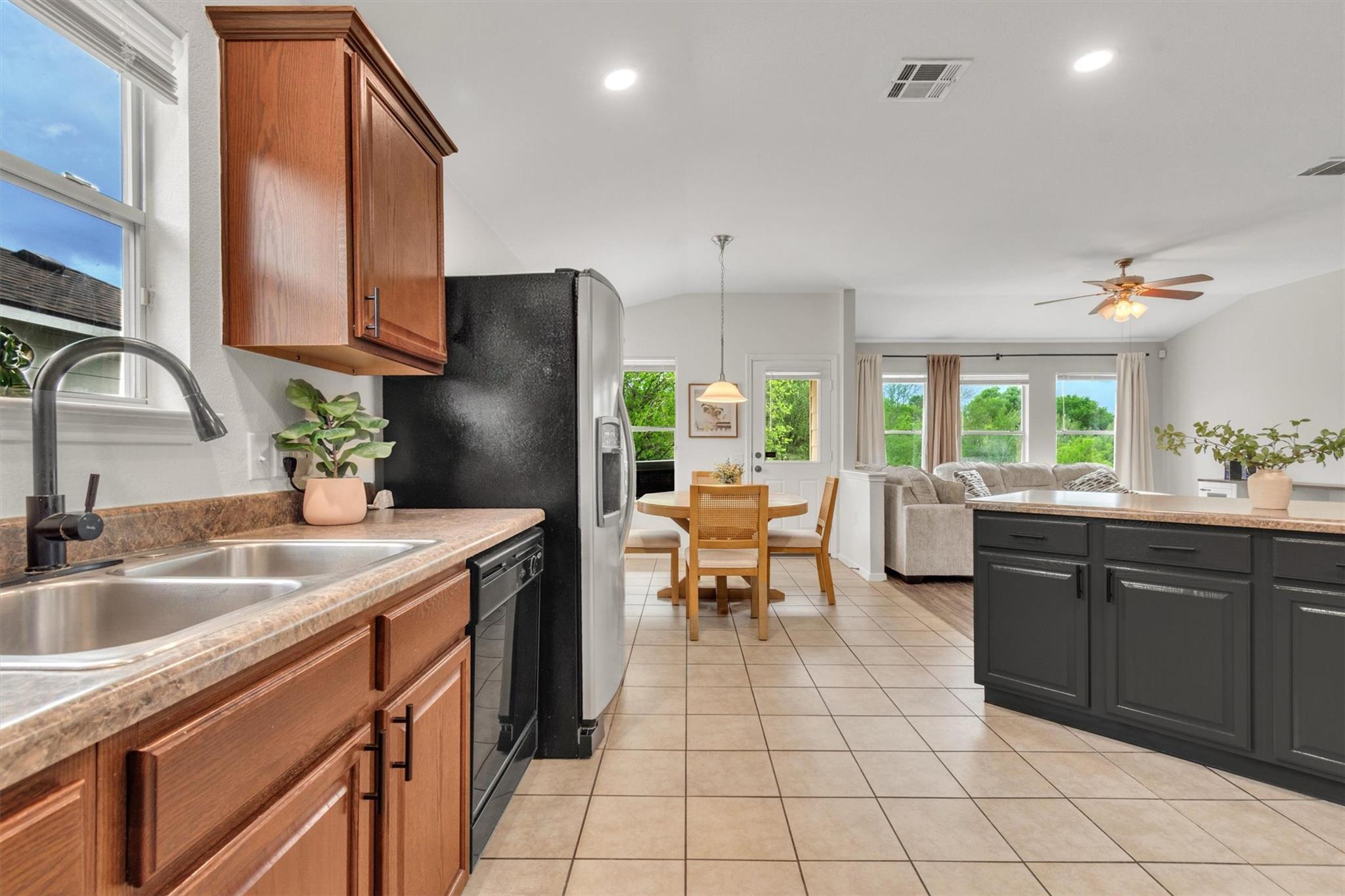 Residential in Del Valle 4