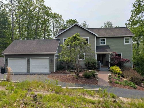 4076 Williamston Ct, Williamsburg, MI, 49690-8625 | Card Image