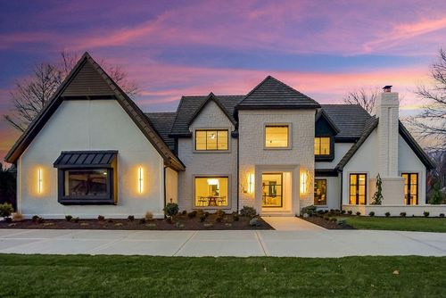 2608 W 118th St, Leawood, KS, 66211-3034 | Card Image