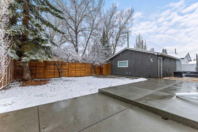 935 Parkvalley Way Se, Home with 3 bedrooms, 3 bathrooms and 4 parking in Calgary AB | Image 45