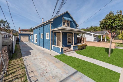 1887 Saint Louis Ave, Signal Hill, CA, 90755-5920 | Card Image
