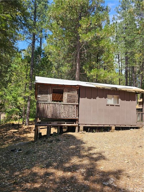 15824 Valhalla Dr, Oak Run, CA, 96069-9555 | Card Image