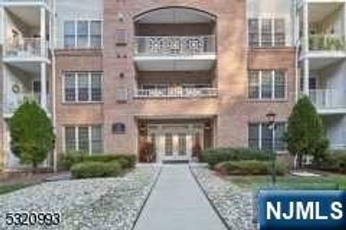 8403 Sanctuary Blvd, Riverdale, NJ, 07457-1642 | Card Image