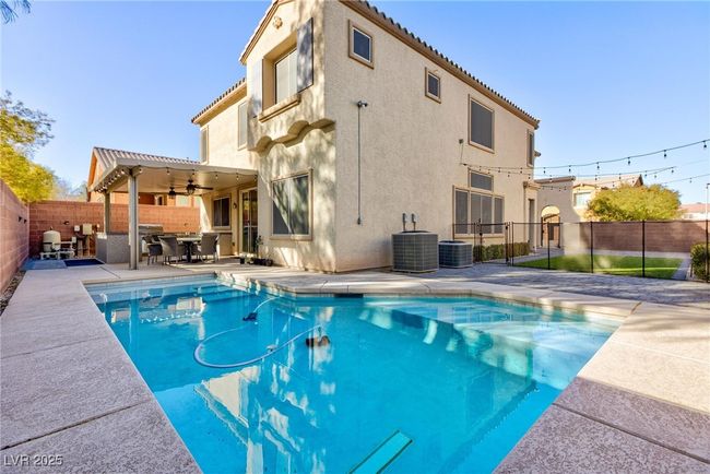 9085 Bridal Creek Ave, House other with 5 bedrooms, 3 bathrooms and null parking in Las Vegas NV | Image 7