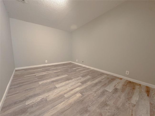 403 Fern Ln, House other with 5 bedrooms, 2 bathrooms and 1 parking in Wharton TX | Image 8