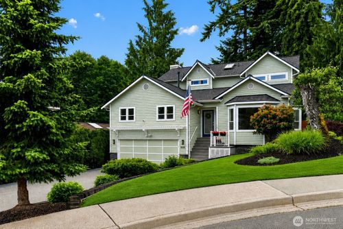 1016 49th Pl Sw, Everett, WA, 98203-1752 | Card Image