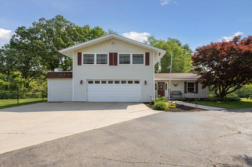 14747 A Dr N, Marshall, MI, 49068-8517 | Card Image