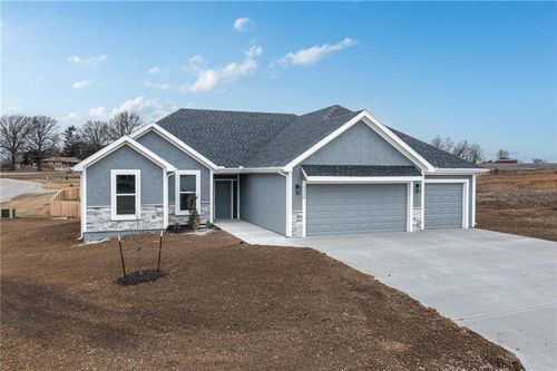 12836 Sewell Ave, Kansas City, KS, 66109-4510 | Card Image