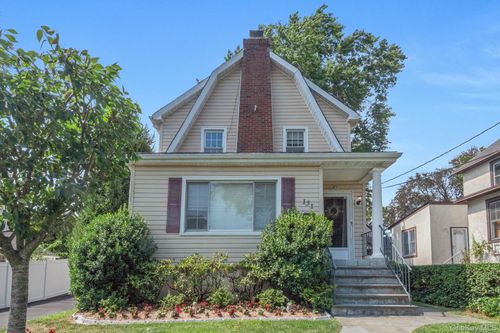 131 Webster Rd, Scarsdale, NY, 10583-5848 | Card Image