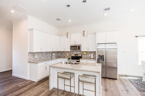 b-5205 Bataan Rd, Houston, TX, 77033-2609 | Card Image