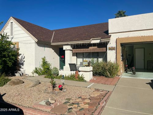 1022 E Wagoner Rd, Phoenix, AZ, 85022-6064 | Card Image