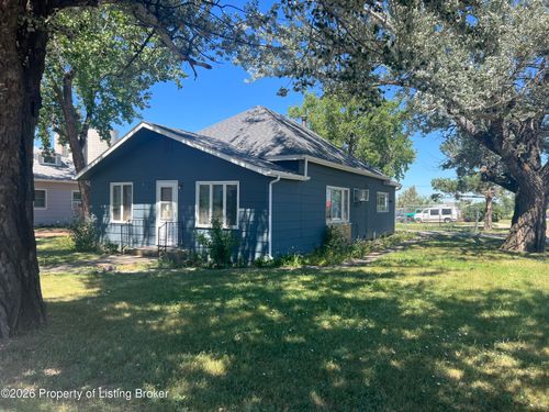 572 1st St Se, Beach, ND, 58621 | Card Image