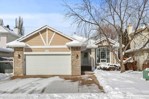 155 Douglasbank Place Se, Home with 3 bedrooms, 3 bathrooms and 4 parking in Calgary AB | Card Image