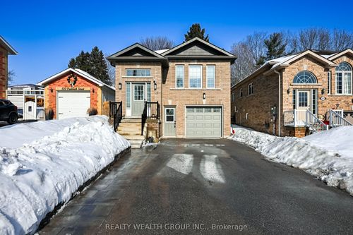 125 N Frederick Street N, Bradford West Gwillimbury, ON, L3Z1P7 | Card Image
