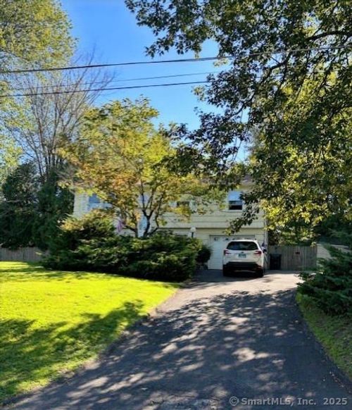 6 Ken Oaks Dr, Danbury, CT, 06810-7227 | Card Image