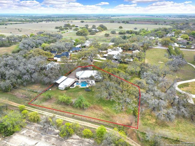 1409 Woodland Ct, House other with 4 bedrooms, 4 bathrooms and null parking in Hondo TX | Image 49