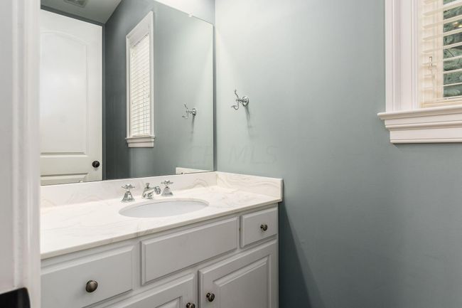 Family Half Bath | Image 28