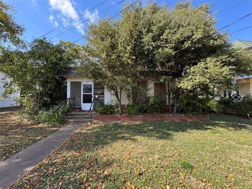 807 N Marable St, West, TX, 76691-1127 | Card Image