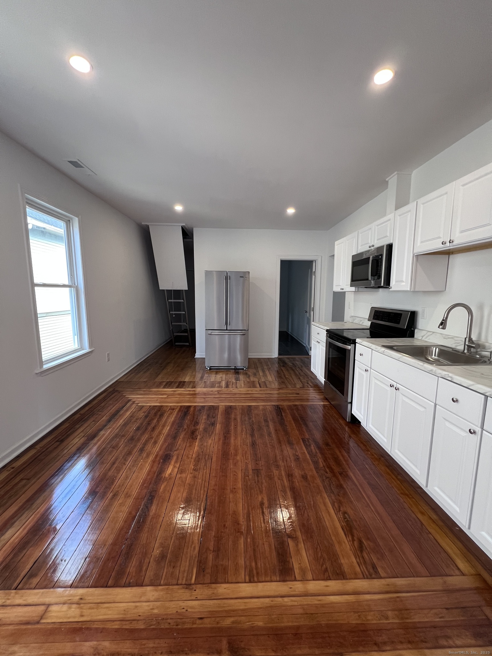Residential Lease in Waterbury