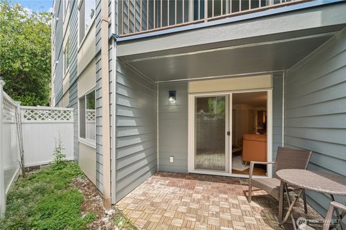 apt-107-3045 20th Ave W, Seattle, WA, 98199-2900 | Card Image