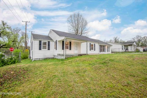 1700 Young Ave, Knoxville, TN, 37920 | Card Image