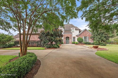 100 Indian Creek Blvd, Flowood, MS, 39232-8669 | Card Image