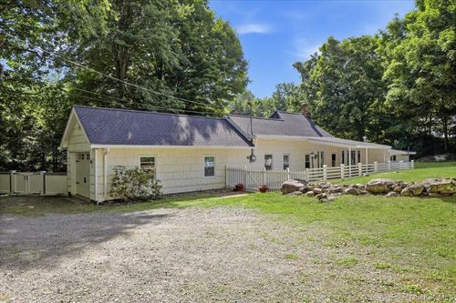 341 Cherry St, Bedford Hills, NY, 10507-1101 | Card Image