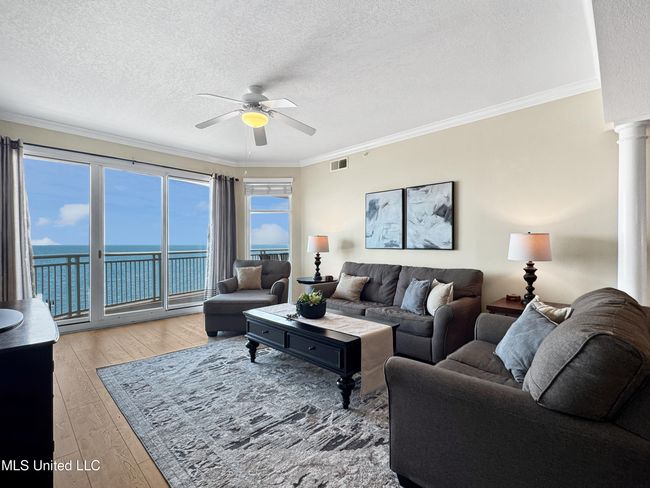 living room | Image 8