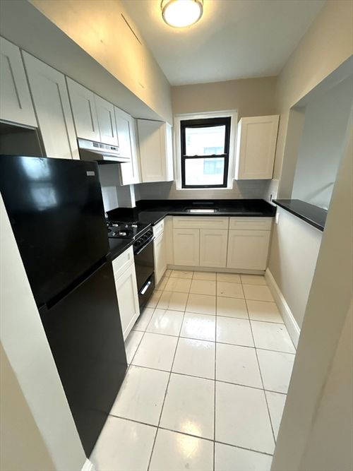 23-333 Broadway, Somerville, MA, 02145 | Card Image