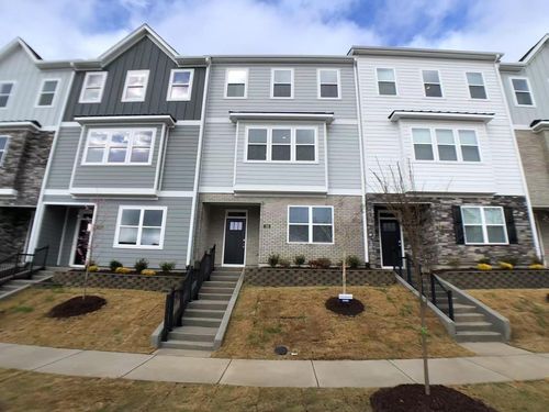 720 Dorset Stream Dr, Fuquay-Varina, NC, 27526-1006 | Card Image