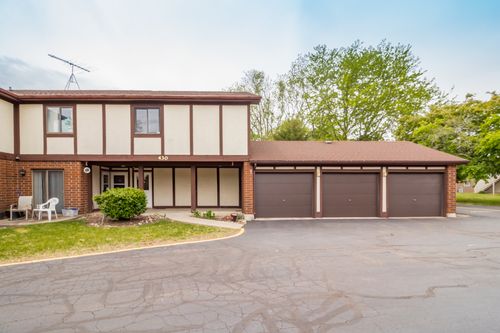 unit-c-430 Brandy Dr, Crystal Lake, IL, 60014-7432 | Card Image