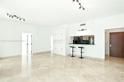 apt-4021-31 5th St, Miami, FL, 33131-2530 | Card Image