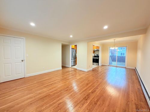 fl-1st-35 N 16th St, Wyandanch, NY, 11798-2303 | Card Image