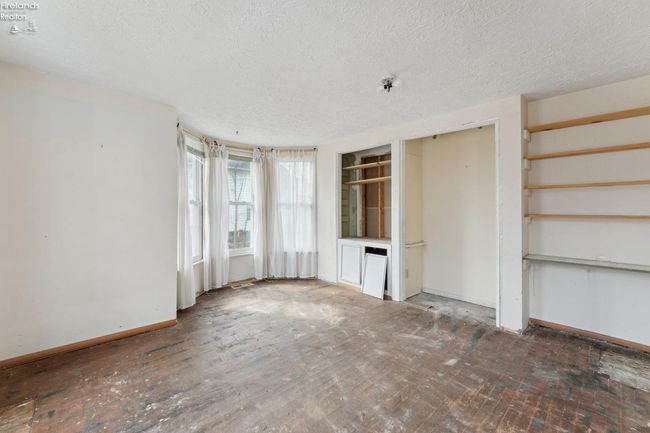 34 N Park St, House other with 4 bedrooms, 2 bathrooms and null parking in Oberlin OH | Image 5