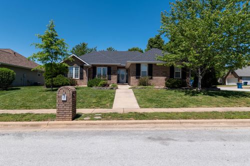 1343 W Berkshire Ave, Nixa, MO, 65714-7038 | Card Image