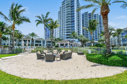 ph2204-1 Water Club Way, North Palm Beach, FL, 33408-3761 | Card Image