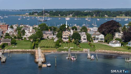 11 Main St, Stonington, CT, 06378-1457 | Card Image