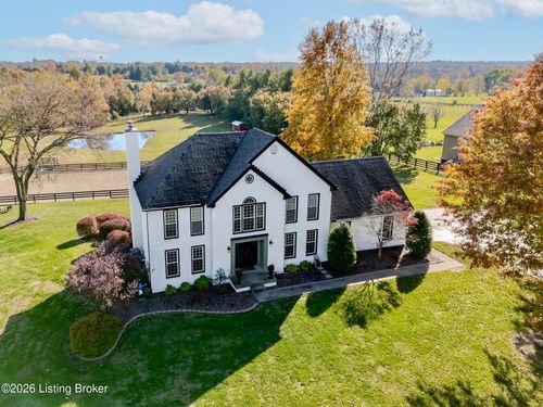 2112 Blakemore Ln, La Grange, KY, 40031-9061 | Card Image