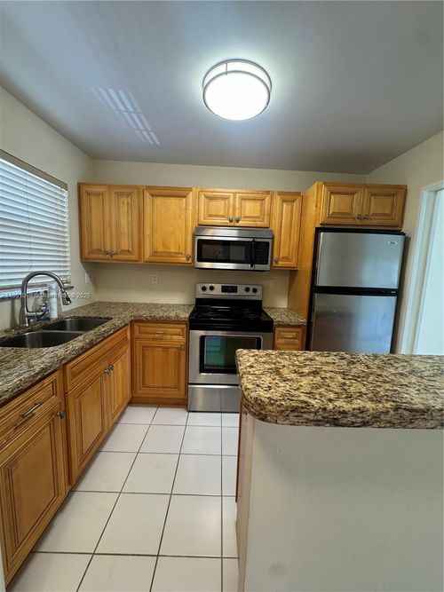 apt-312-8595 Sunrise Lakes Blvd, Sunrise, FL, 33322-1474 | Card Image