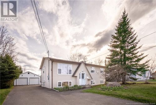 158 Logan Lane, Moncton, NB, E1G1N5 | Card Image
