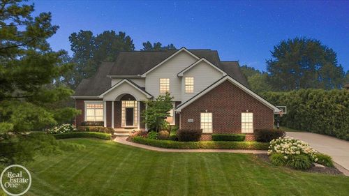 3800 May Center Rd, Lake Orion, MI, 48360-2512 | Card Image