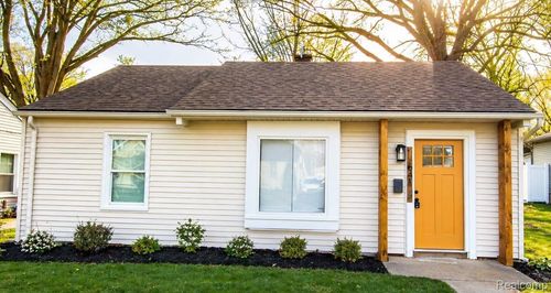 641 Stratford Rd, Ferndale, MI, 48220-2368 | Card Image